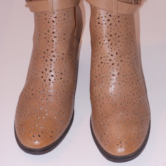 FOREVER 21 ANKLE BOOTS SIZE 10 MEDIUM - Picture 4 of 6